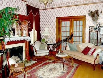 Schuster Mansion Bed & Breakfast 23/51