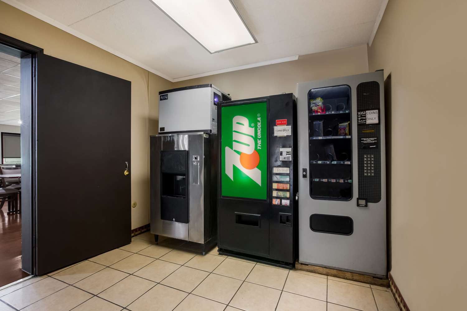 Quality Inn & Suites Millville 17/26