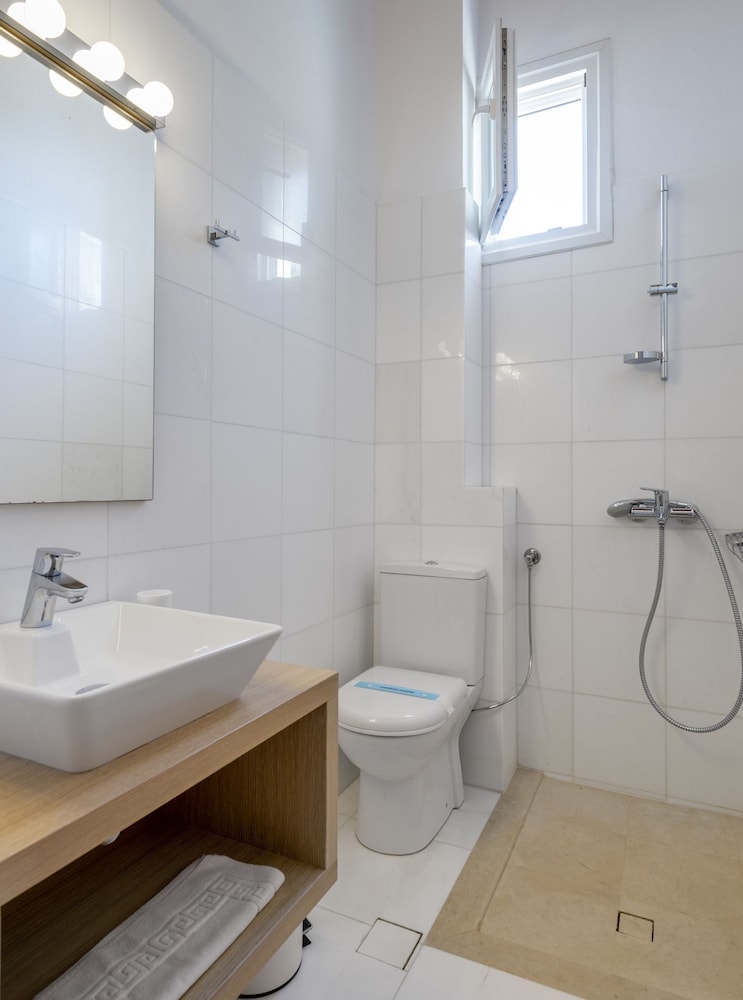 Krouzeri Beach Apartments 46/46