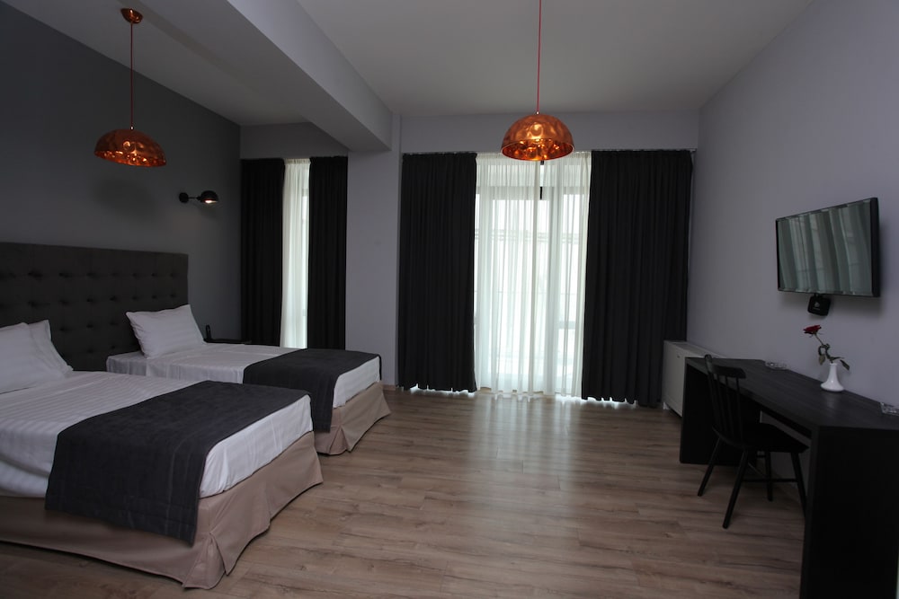 L M Club Hotel, Tbilisi 15/51