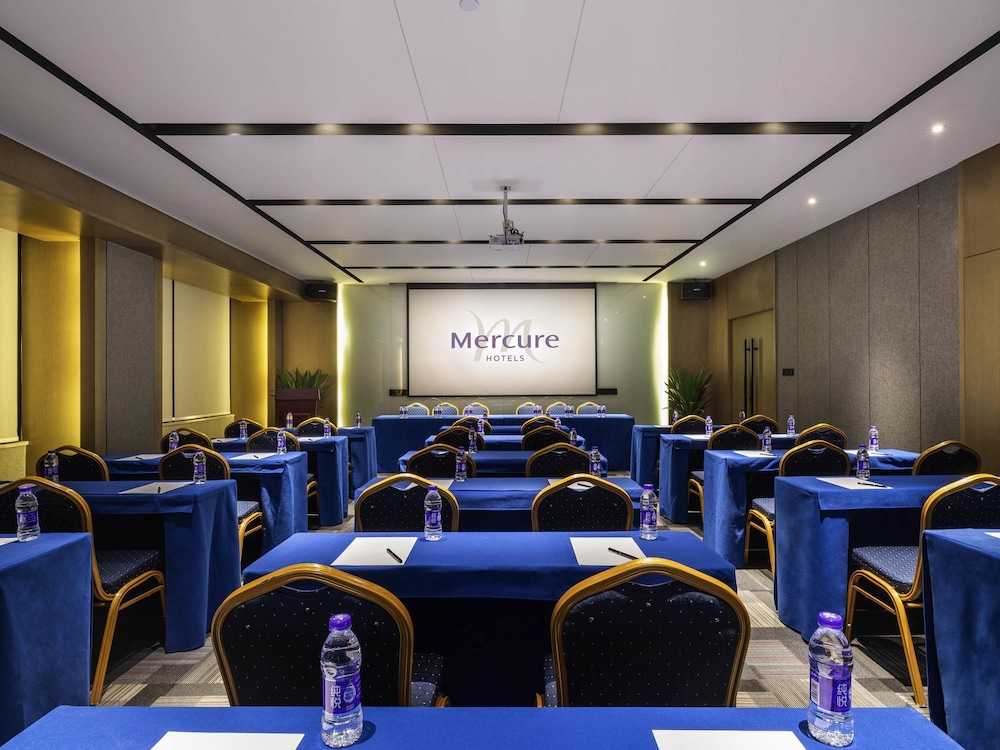 Mercure Kunshan MIXC Hi-tech 45/56