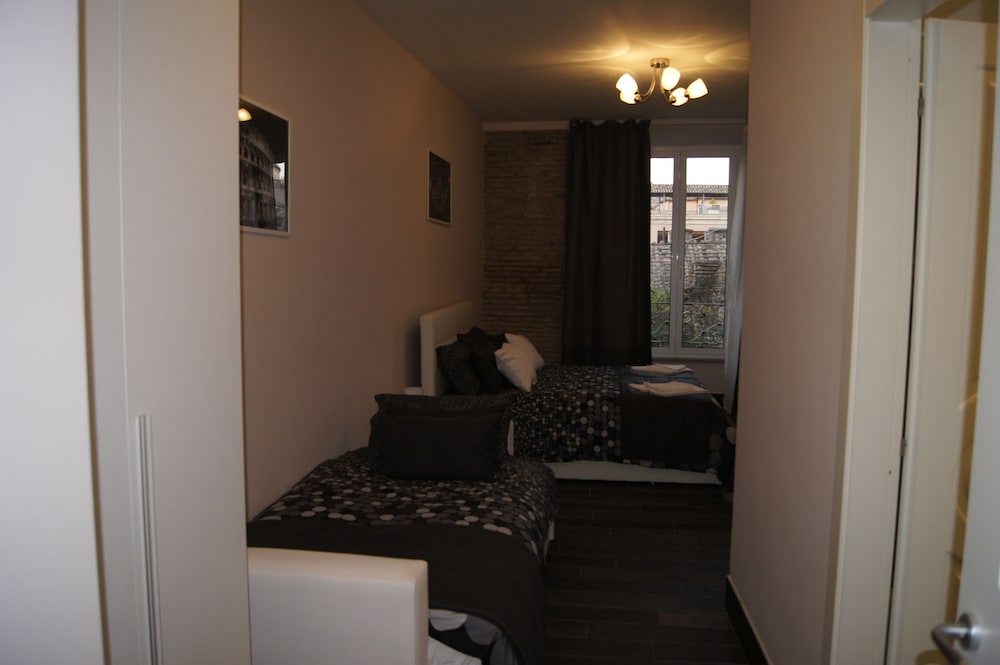 Arch Rome Suites 54/75