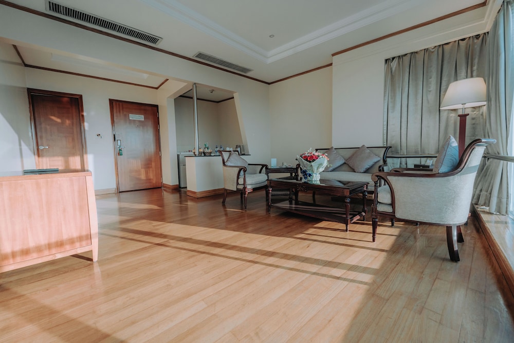 THE PENINSULA CHITTAGONG 45/60