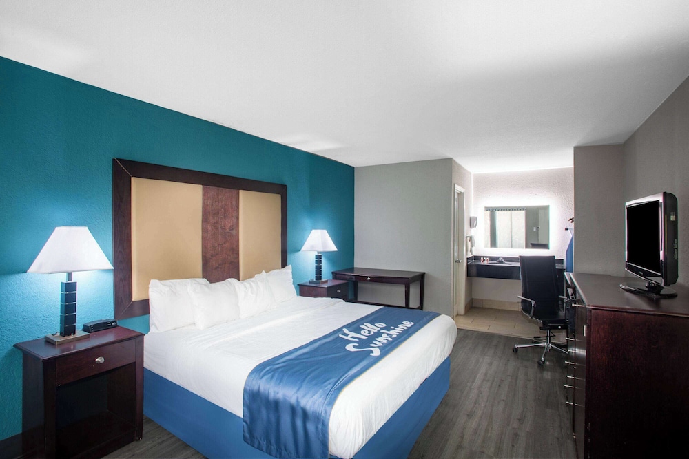 Studio, Suite, King Bed