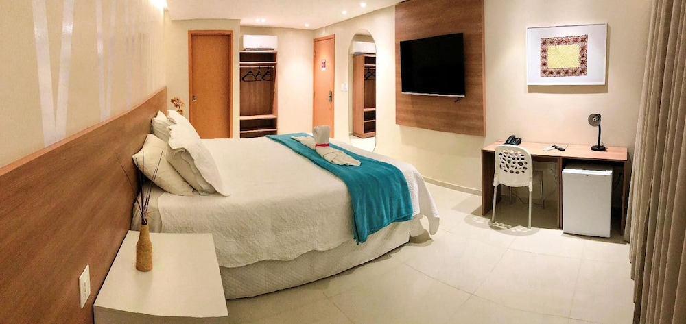 Conde Hotel 46/67