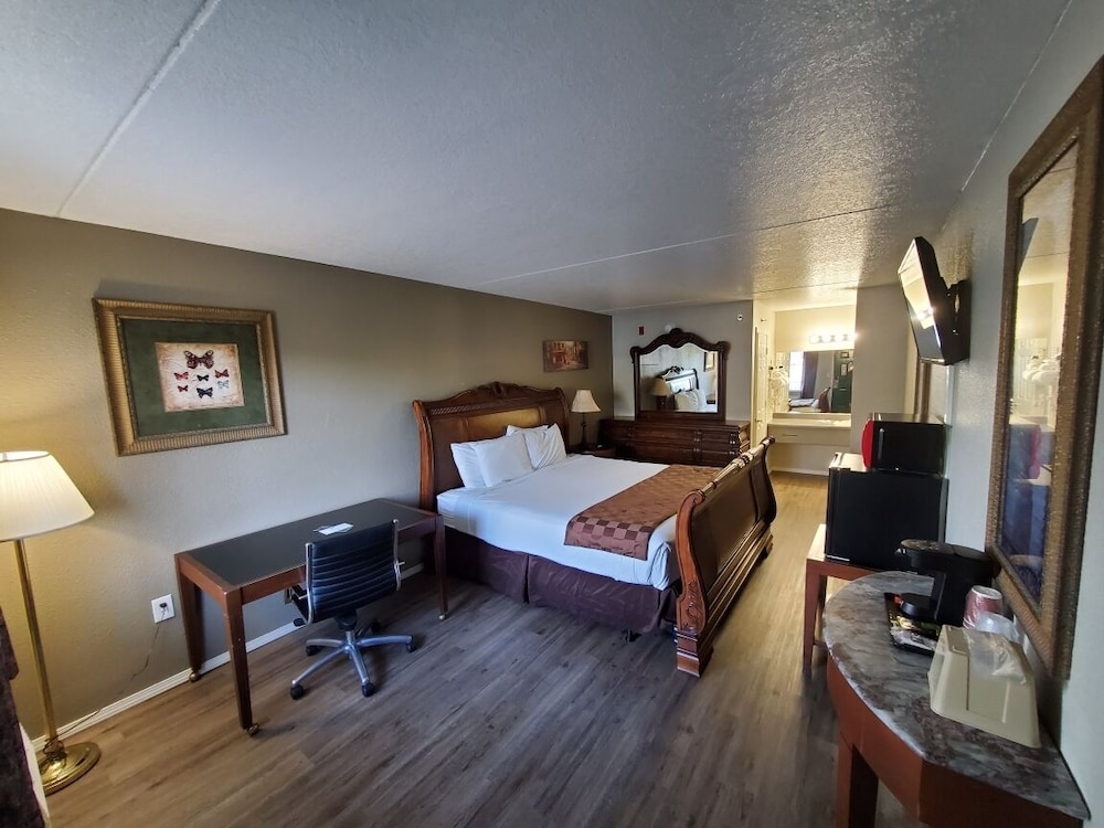 Branson Surrey Inn 19/65
