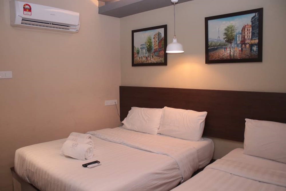 Z Hotel 15/50