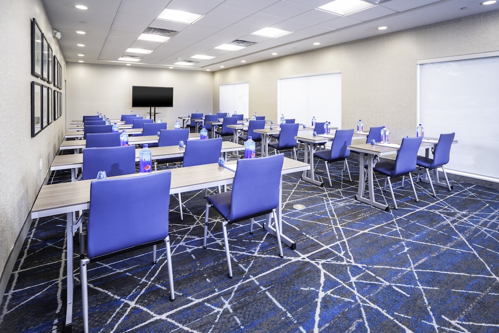 Holiday Inn Express Suites Rock Hill An Ihg Hotel 37/49