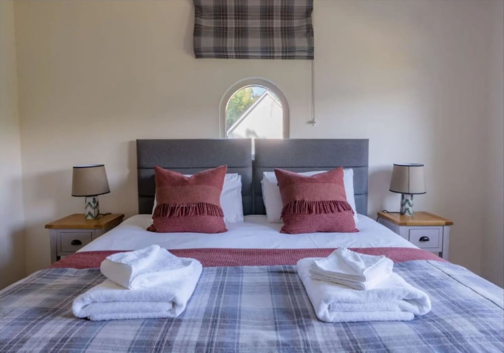 Loch Ness Cottages 29/50