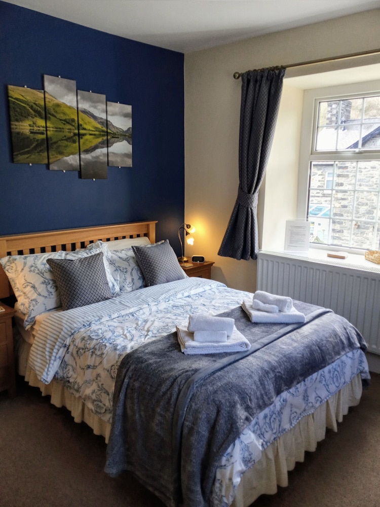 Oakfield House Bed and Breakfast 6/44