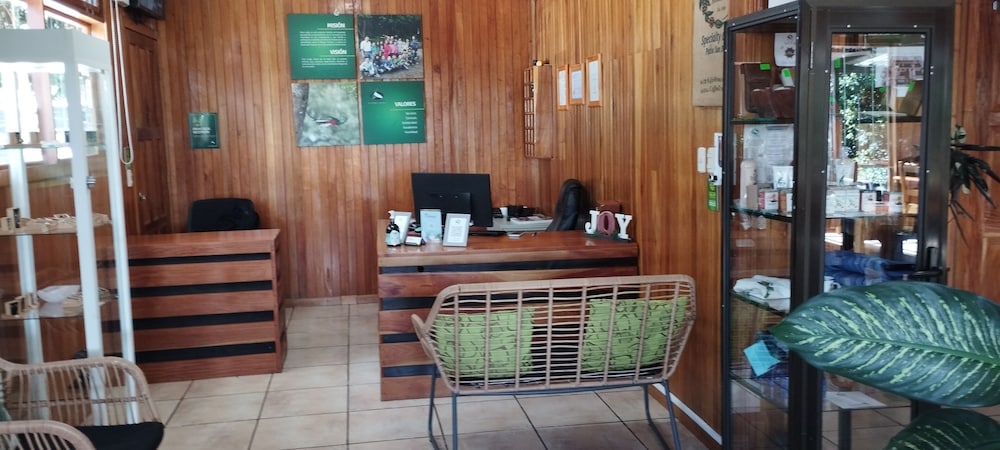Cala Lodge 13/86