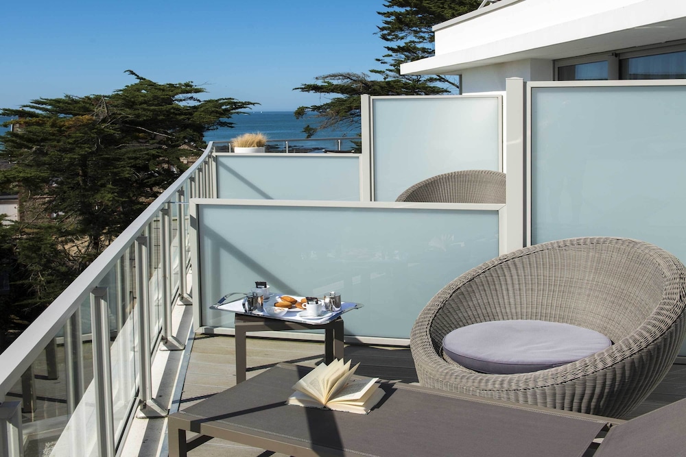 Relais Thalasso Baie De La Baule Chateau Des Tourelles 10/76