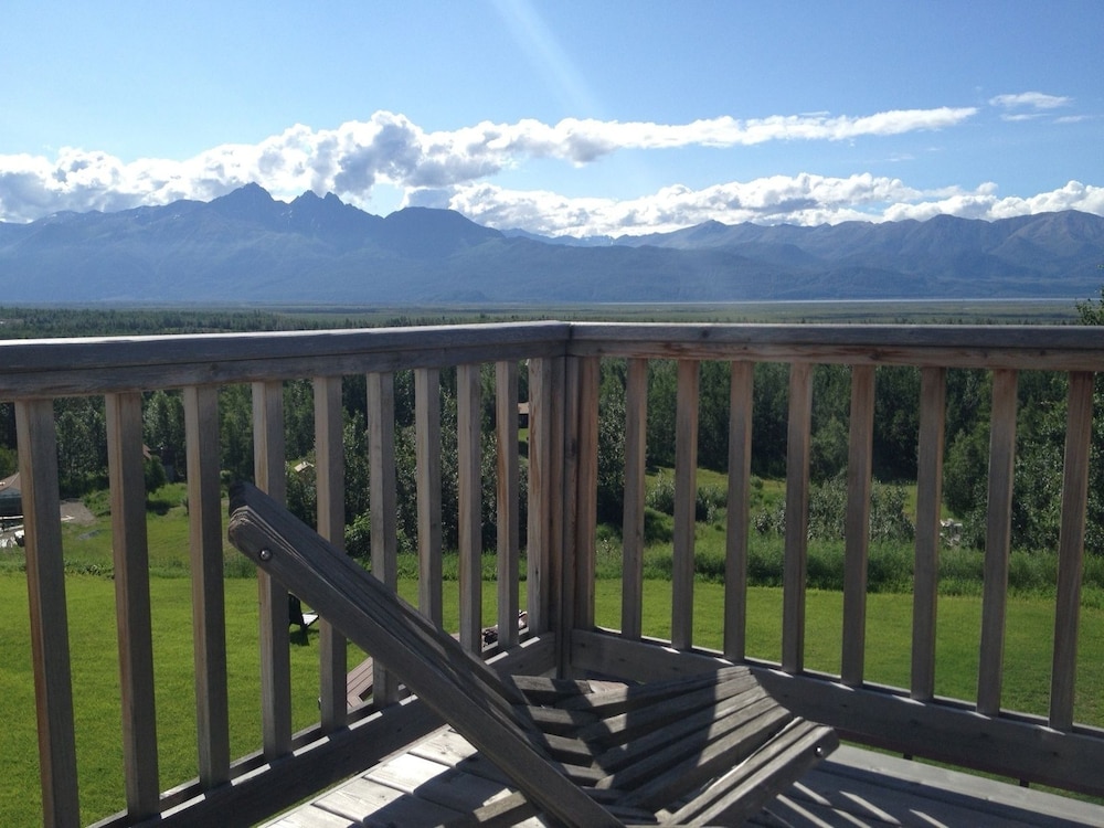 Pioneer Ridge Bed &amp; Breakfast Inn 3/24