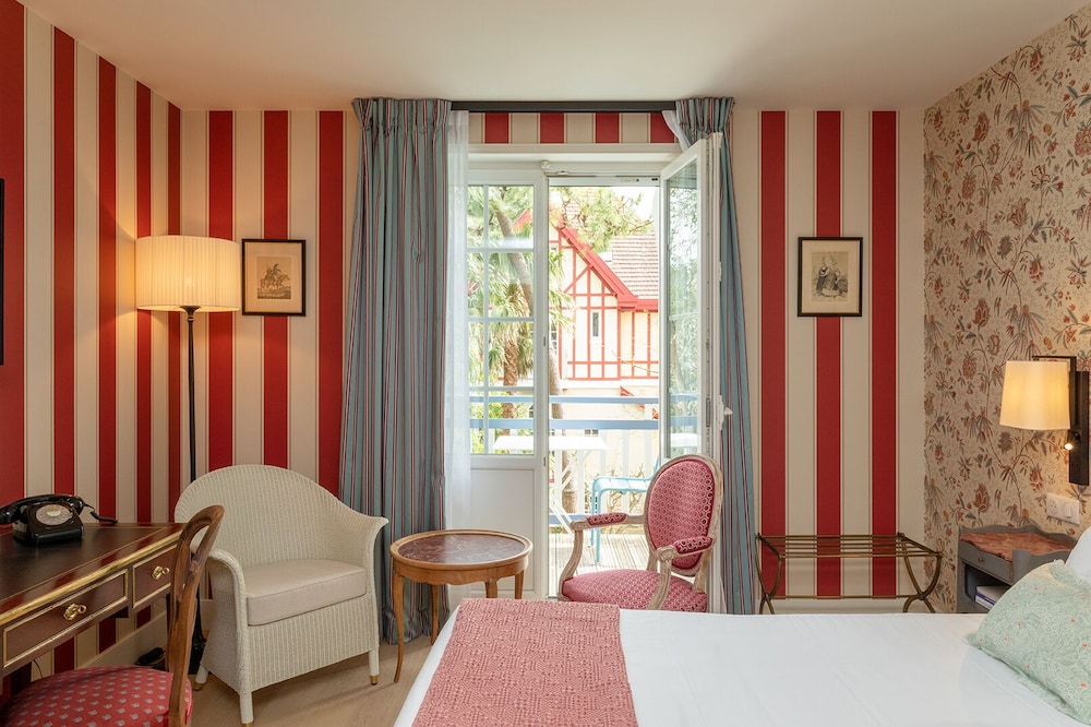 Saint Christophe Hotel 15/50