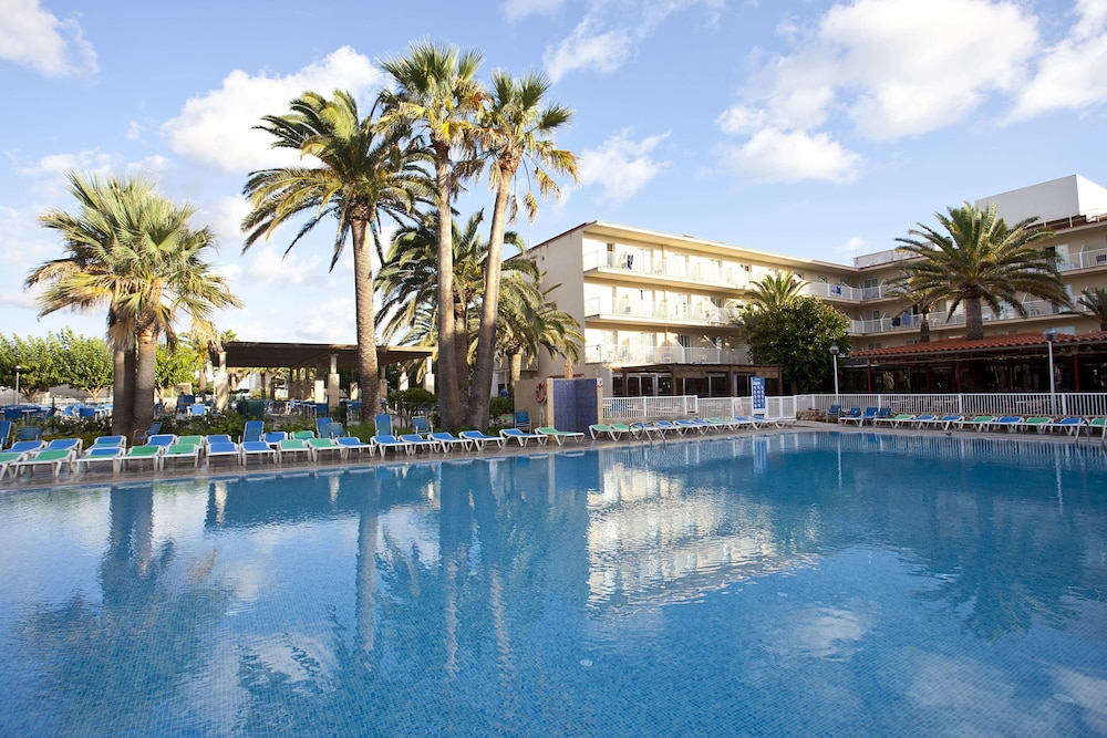 Club Hotel Aguamarina in ES MERCADAL