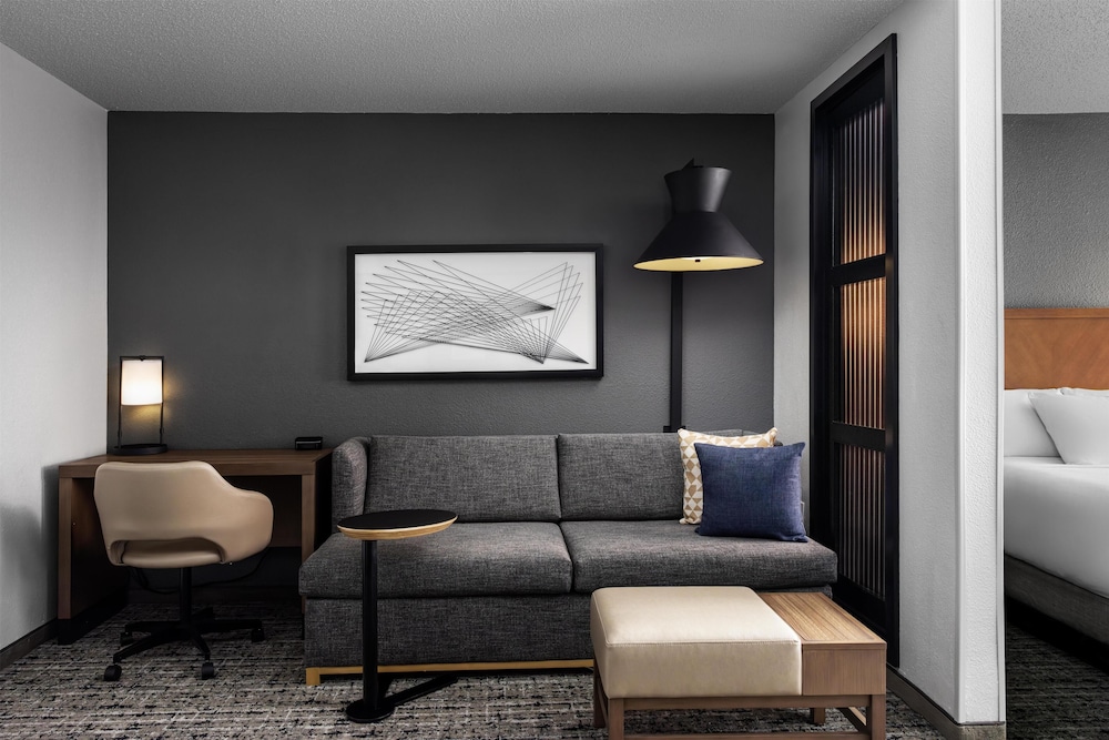 Hyatt Place Indianapolis Airport 40/65