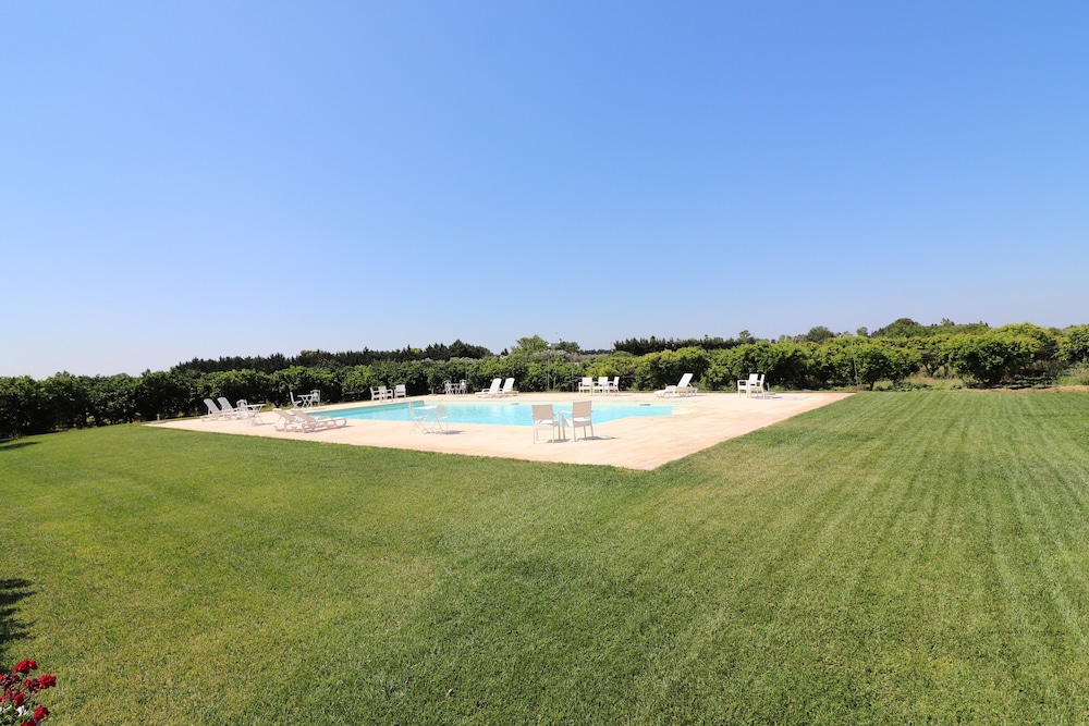 Tenuta Gli Agrumi Del Salento 50/50