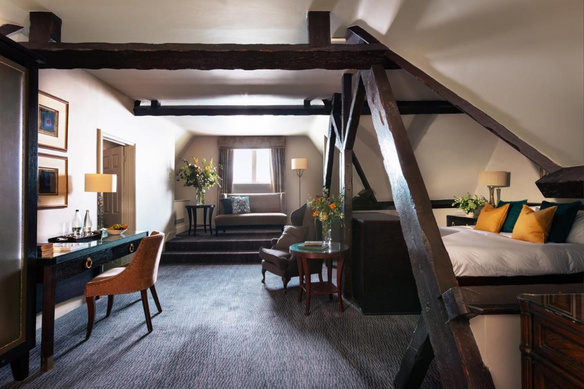 Master, Suite