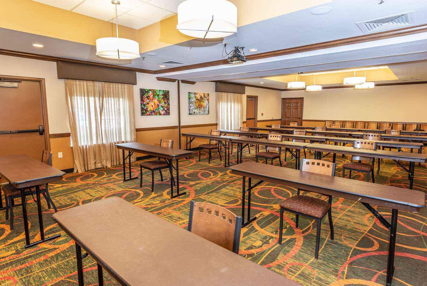 restaurant cafeteria