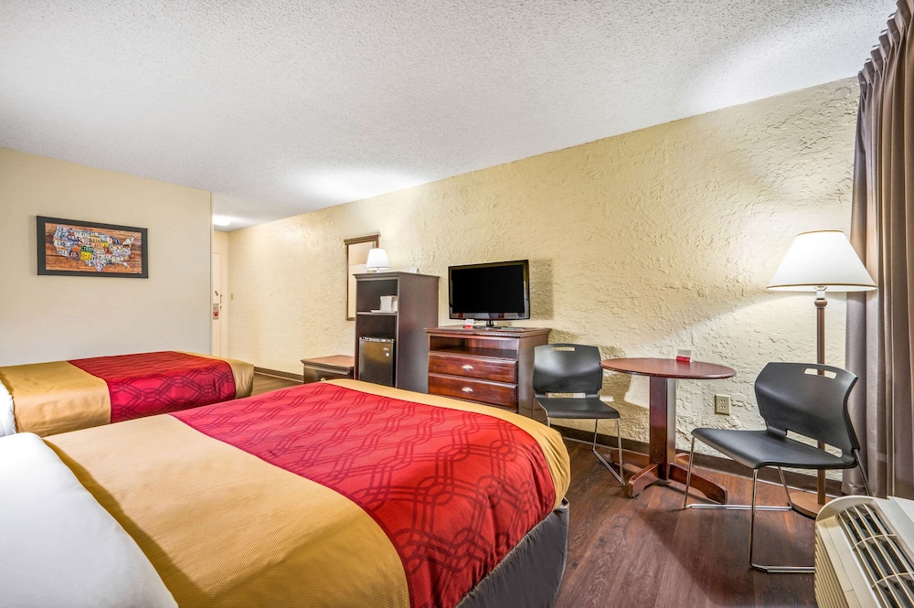 Econo Lodge Corinth 10/22