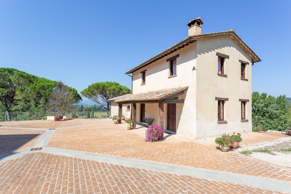 GH Borgo Pulciano 46/50