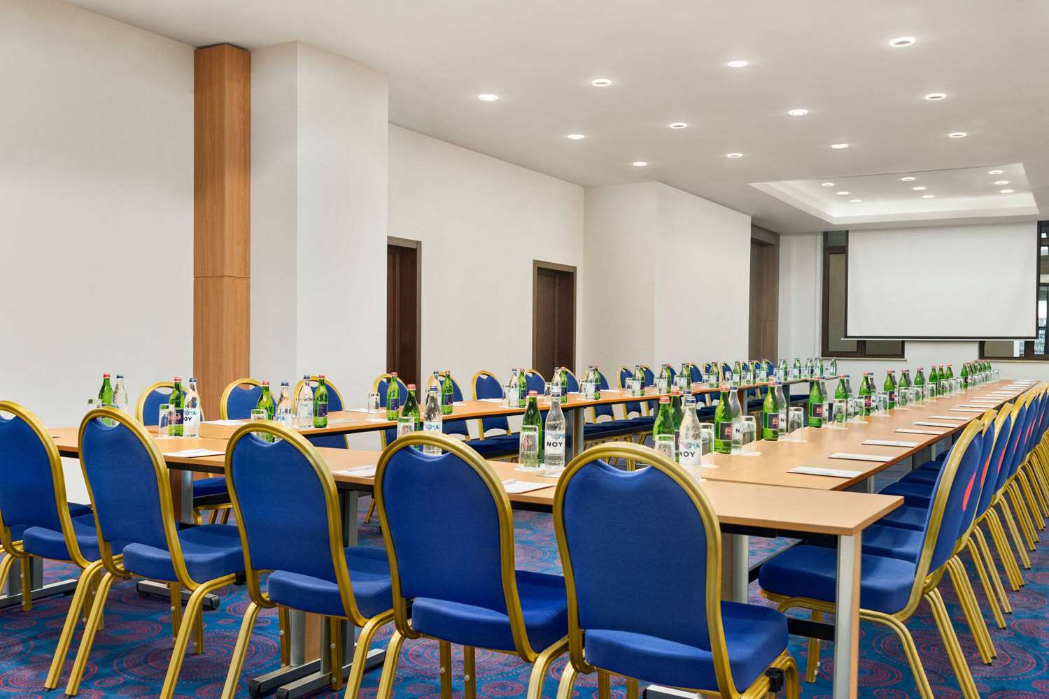 Ramada Hotel and Suites by Wyndham Yerevan 37/45