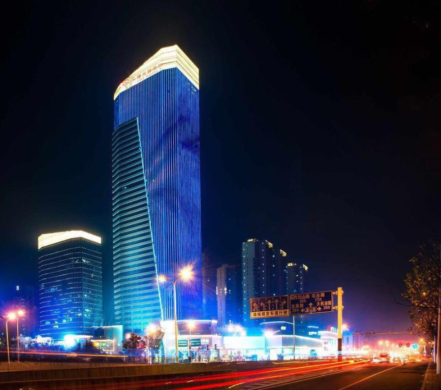 Shuguangwei Hotel (Hefei Swan Lake) 38/39