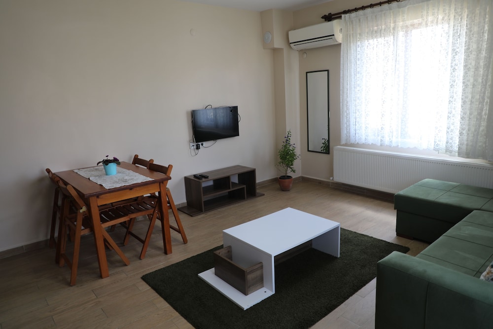 Suna Apart Hotel 24/45