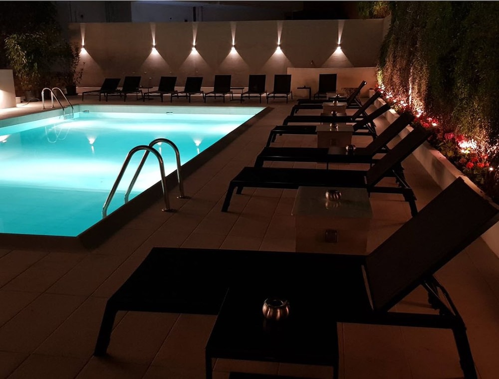 Athens Coast by London Hotel 12/28