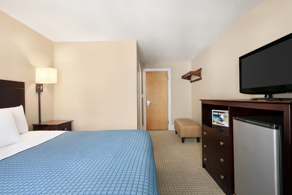 Harrison Hall Hotel 13/50