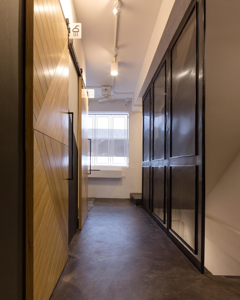 Bed One Block Hostel 34/61