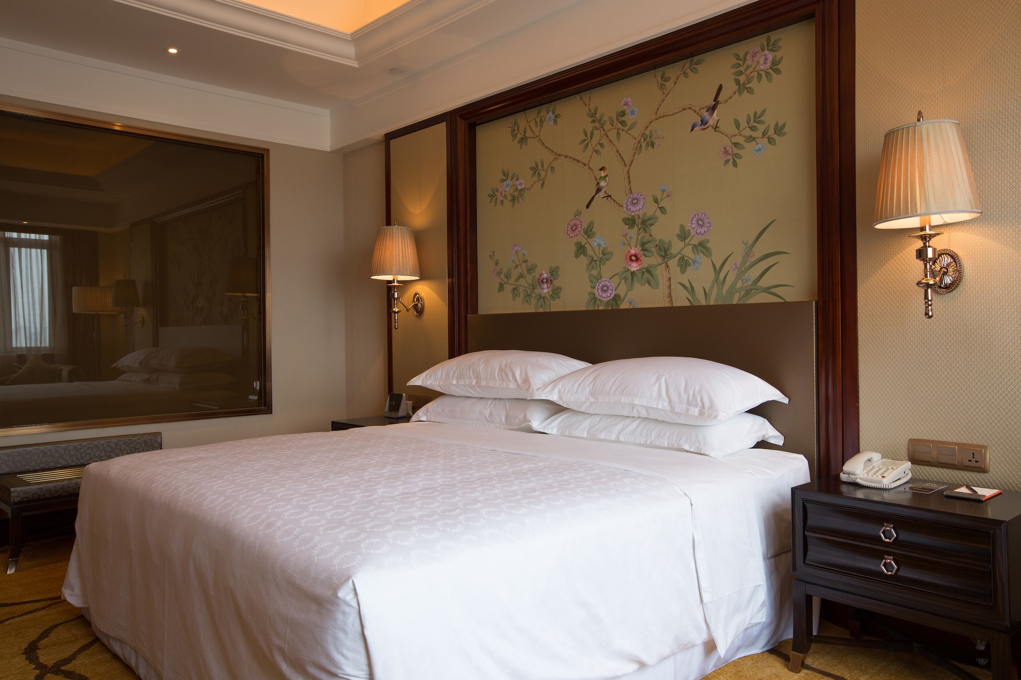 Room, King Bed, City View, Balcony