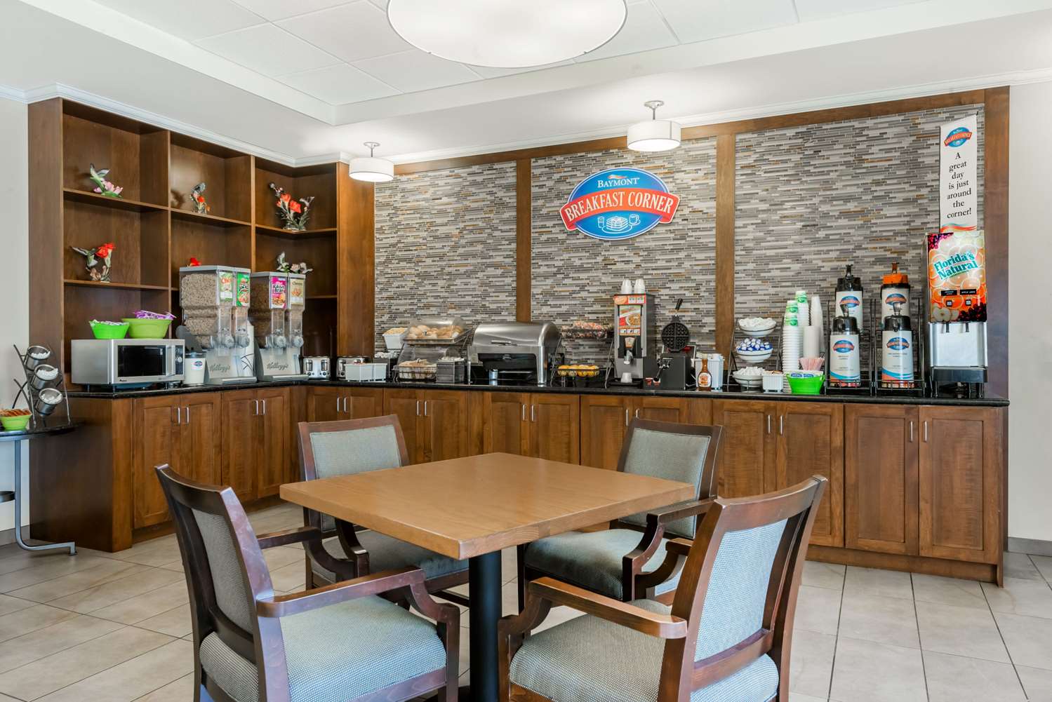 Baymont by Wyndham Erie 28/36