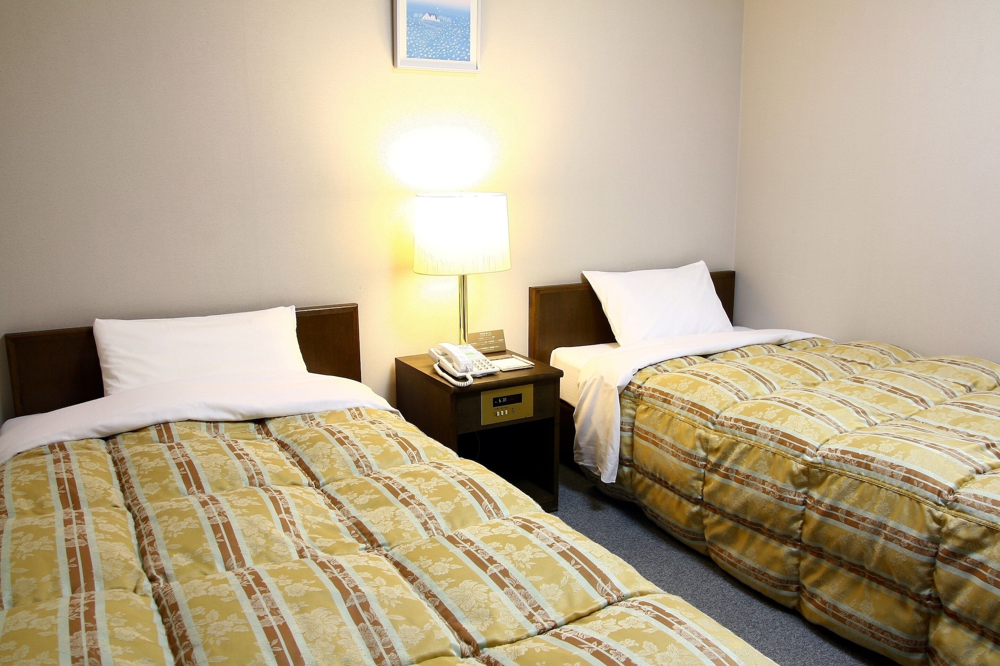 Room, Twin Beds, Hotel Route-Inn Court Minami Alps 2/5