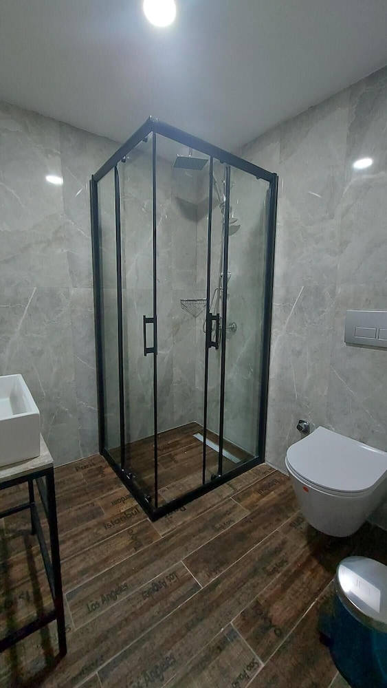 Lupo Libero Hotel 45/50