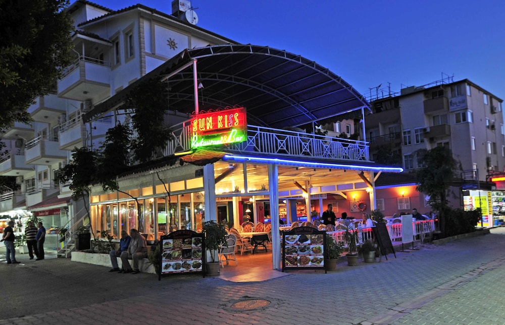 SUN KISS OTEL 38/46