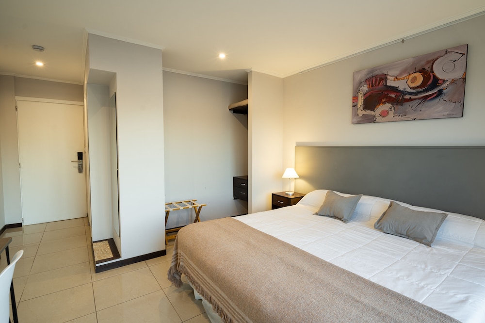 TRADITIONAL, DOUBLE BED
