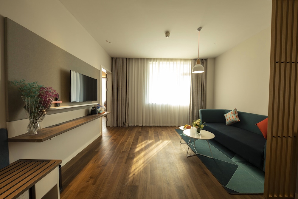 Holiday Inn Express Shanghai Jiading New City 13/19