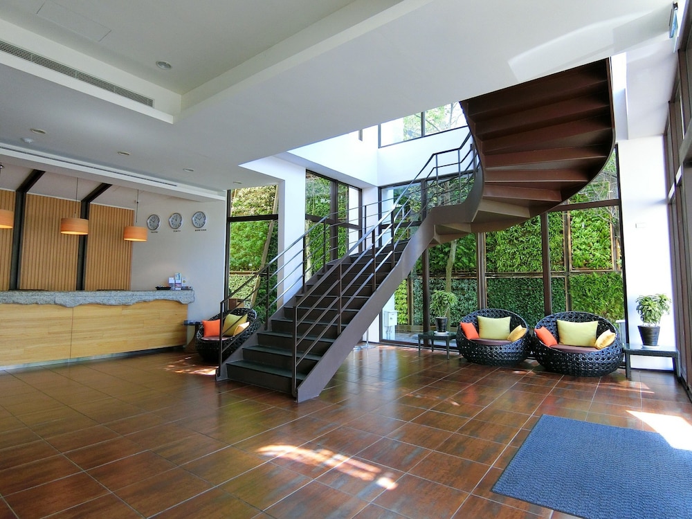Lealea Garden Hotels-Moon Lake 7/45