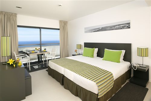 Studio, Side Sea View