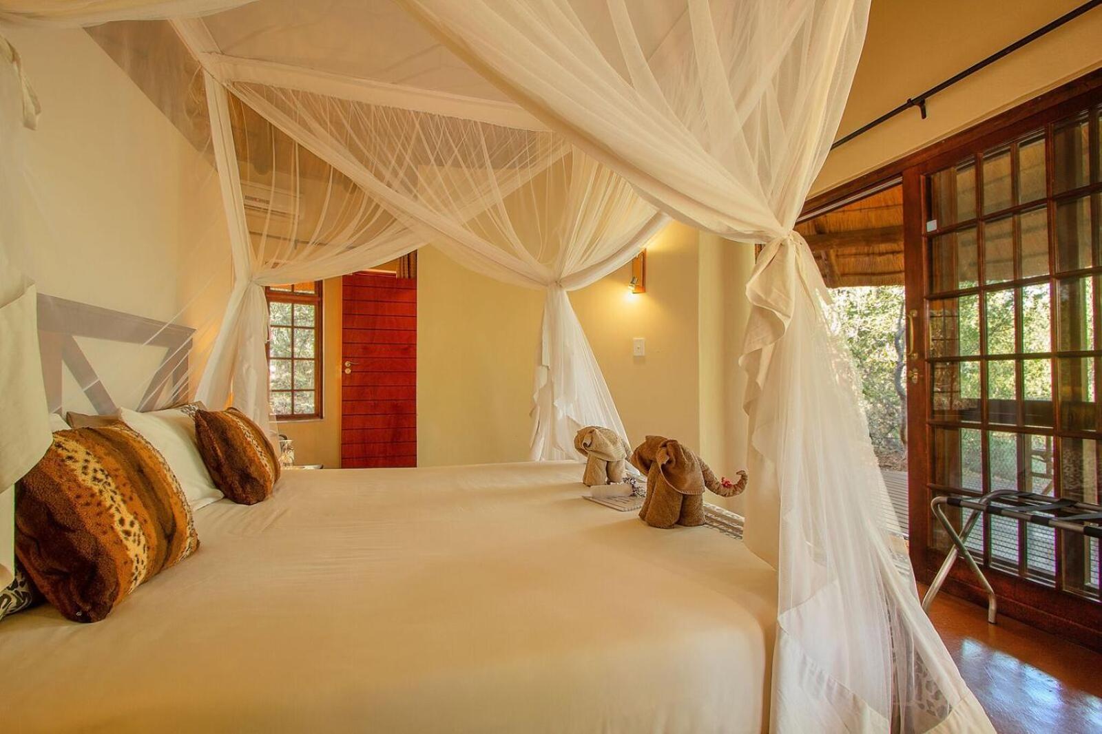 Casart Game Lodge 8/72