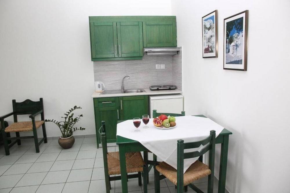 Apollon Hotel Apartments 26/50