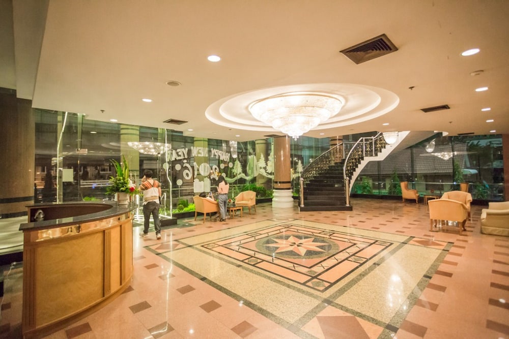 Grand Tower Inn Rama VI 11/70