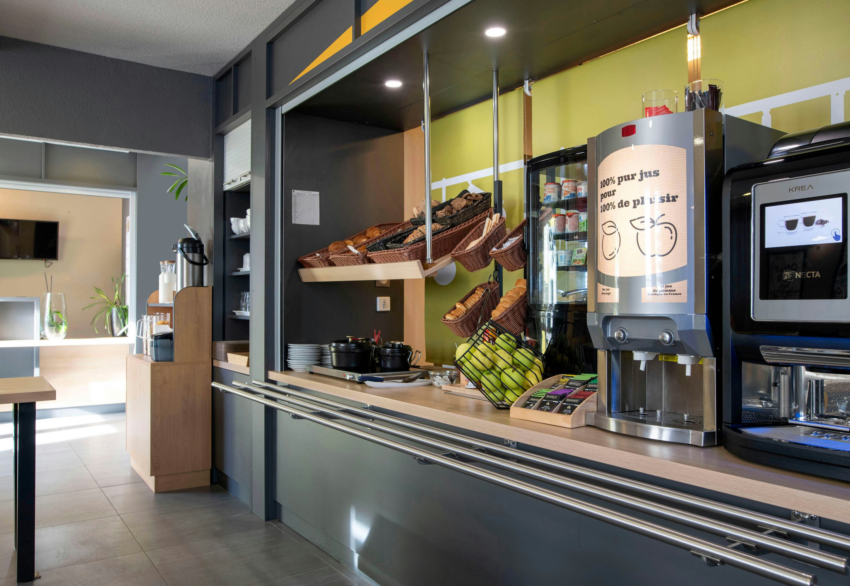 B&B HOTEL Avignon 2 in LE PONTET - VAUCLUSE