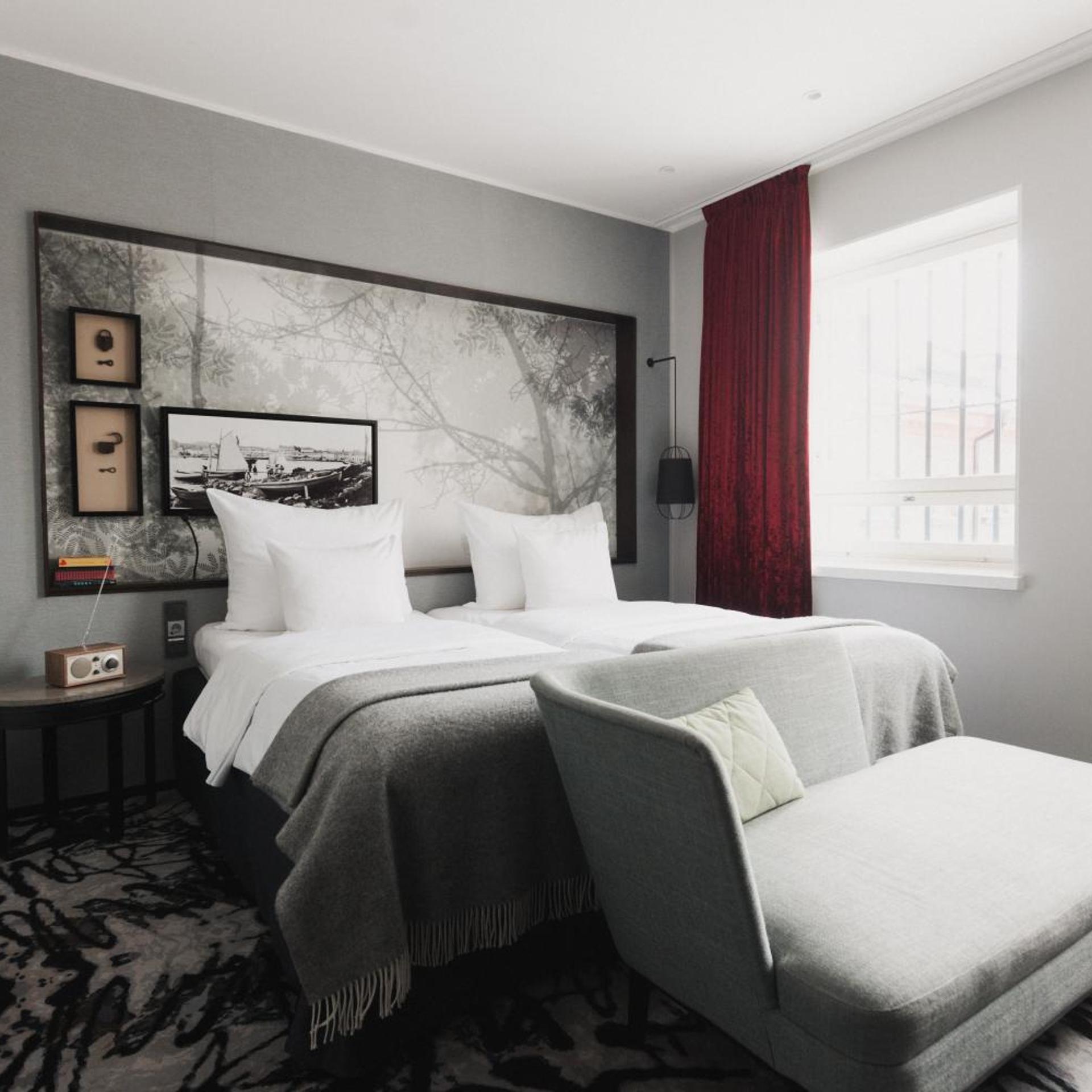 Guest Room, Superior, Twin Beds