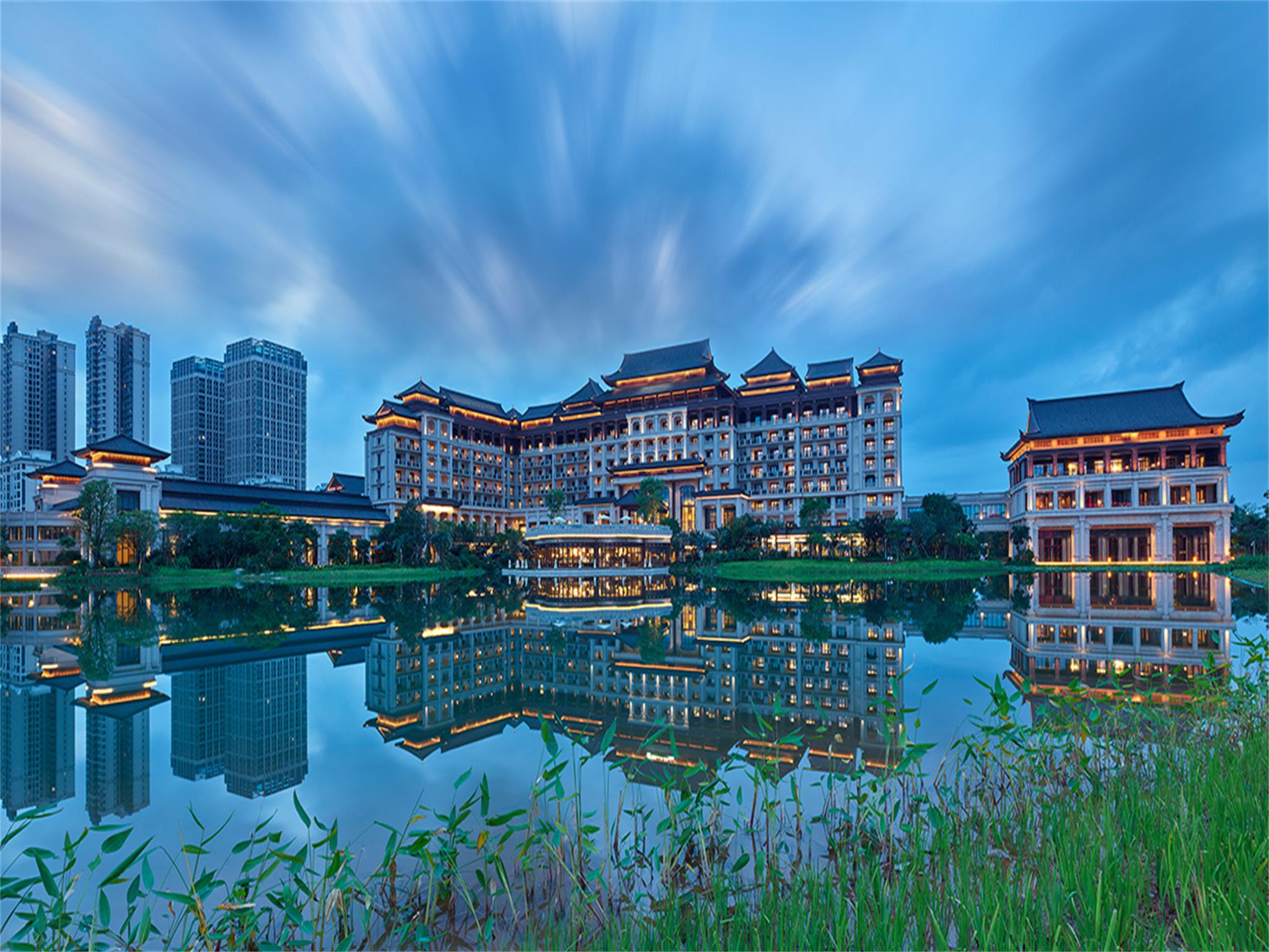 Wanda Vista Guangzhou 50/50