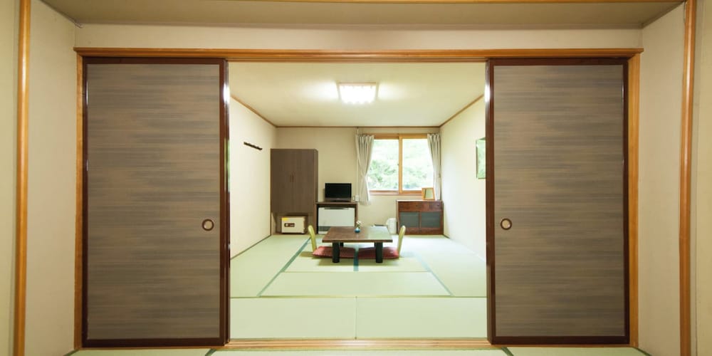 YACHI ONSEN 49/50