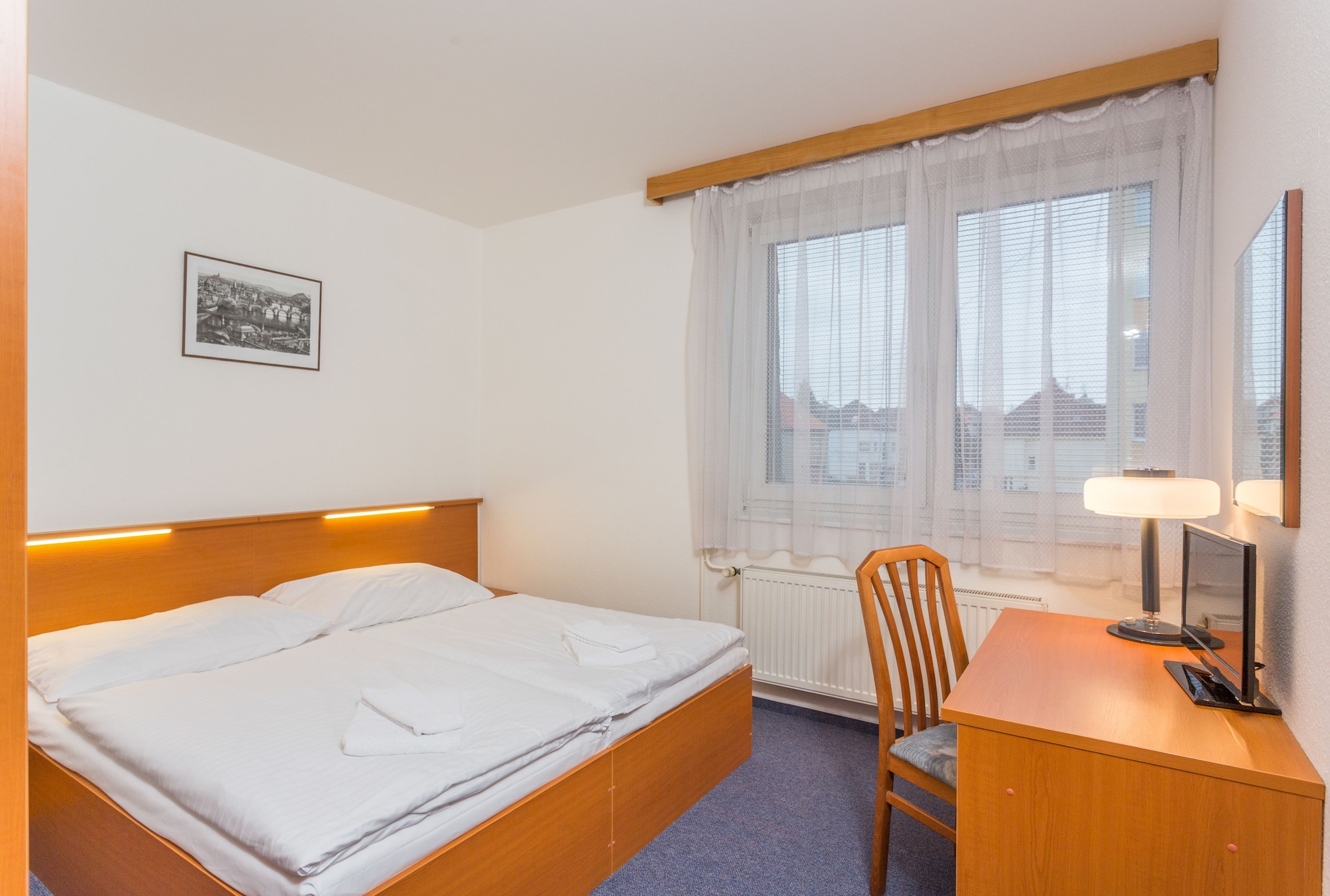 STANDARD, DOUBLE BED