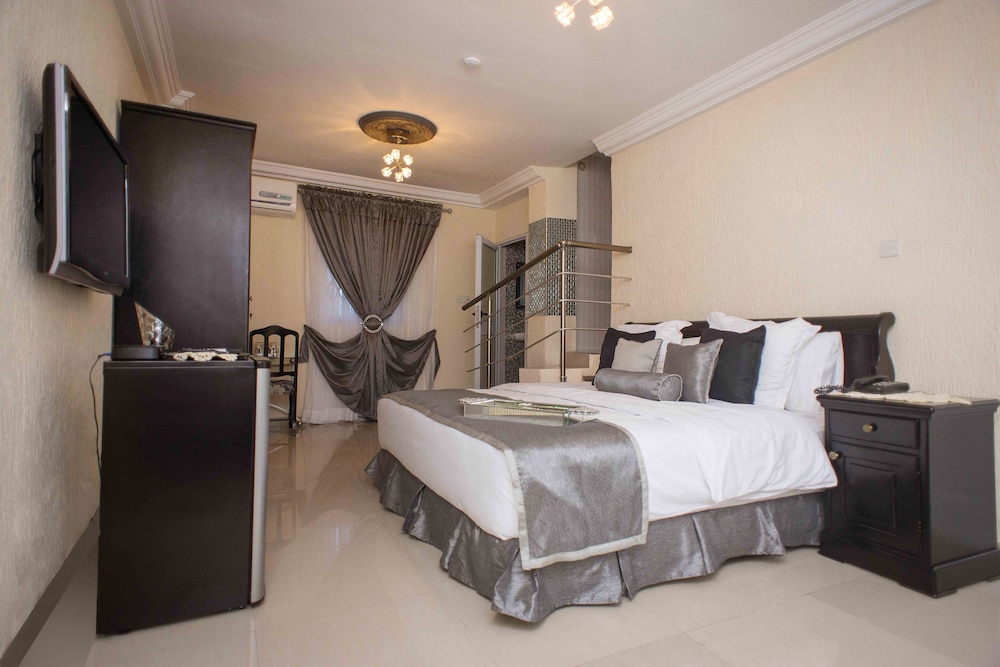 The Ritzz Exclusive Guest House 19/49