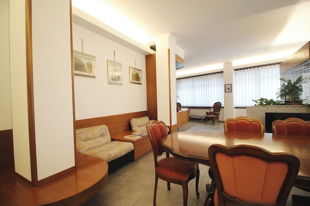 HOTEL SALIERI 46/70
